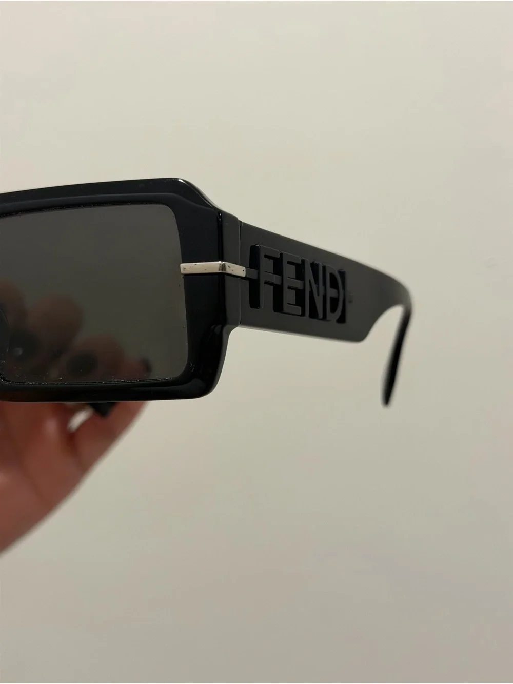 FENDIGRAPHY Black Sunglasses